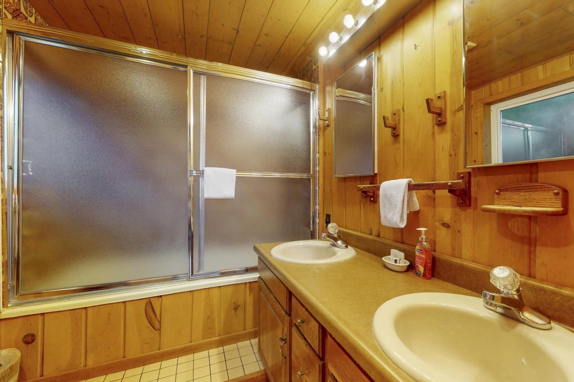 The Cabin At Penn Cove Coveland Екстериор снимка